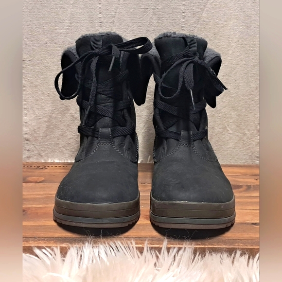 Keen Sherpa Lined Winter Boots Women's Size 7.5 - Picture 3 of 8